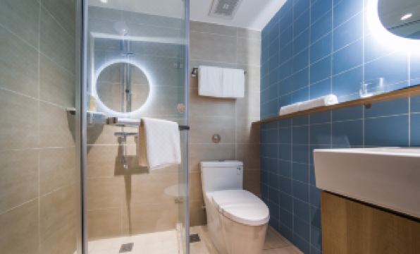 Homeinn · neo Hotel (Zhengzhou Railway Station Erqi Square Metro Station)