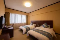 Royal Hotel Hotels in 