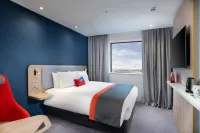 Holiday Inn Express London Heathrow T4 Hotels in 