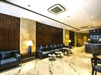 Roseland Sweet Hotel Hotels near British Consulate General