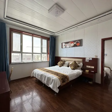 Shaya Century Royal Hotel