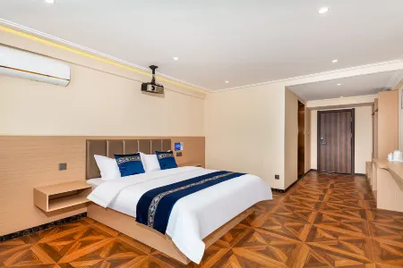 Yuehao Hotel (Harbin West Railway Station Hasi Wanda Plaza)