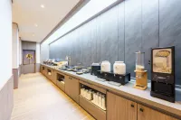 漢庭飯店（瓦房店瓦軸店） - 停車場