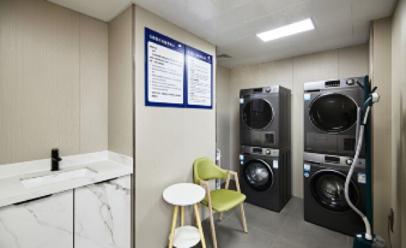 La Quay Hotel (Dongguan Houjie Convention and Exhibition Center)