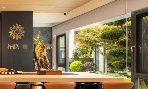 Floral Lux Hotel · Wuyi Mountain Ruyi Garden hotel