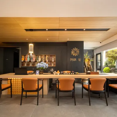 Floral Lux Hotel Wuyishan Ruyiyuan Hot Spring Hotels near Xiamei Ancient Residence