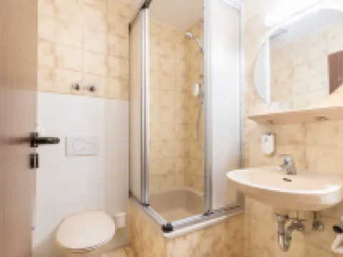 โรงแรม ลีโอเน็ต โรงแรมในโคโลญ