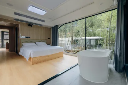 Tianmu Yunyou Space Capsule Homestay