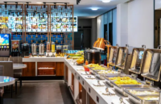 珠海華楓酒店（華髮商都萬雪滙店）