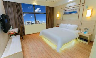 198 Boutique Hotel (Shenzhen Gongming Plaza Subway Station Daqianli Branch)