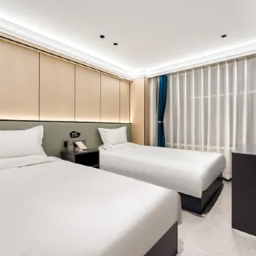QiXi Hotel (HaXi Wanda Plaza High-speed Railway Station)