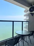 Ou Wei·Xinghai Secret Realm B&B (Yangxi Shapawan Rongsheng Yuhaiwan Store)