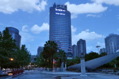 Orange Hotel (Guiyang Grand Cross) Hotels near Dashizi Square