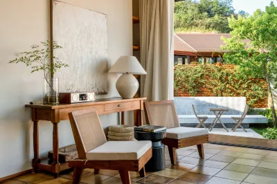 Fairy Mountain Yunjing Designer Homestay Отели в г. Чунцин
