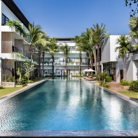 Shintana Saya La Maison
