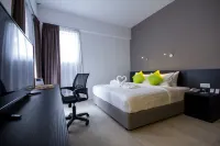 โรงแรมแมนฮัตตัน อิโปห์