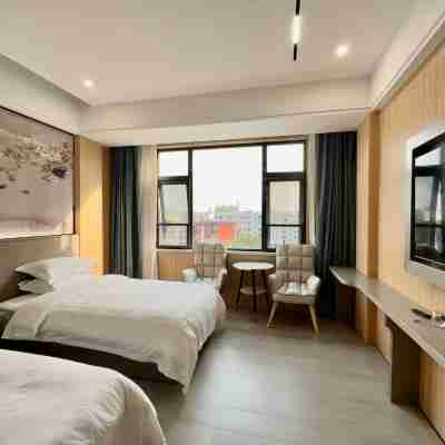 途客中國輕居酒店（百里奚南路南陽站店） Rooms