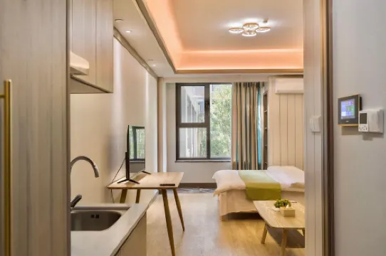 鹿鳴拾光飯店（淄博齊盛湖公園店）