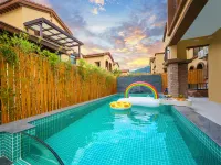 Huizhou Nankunshan Chuyi Designer Parent-child Theme Pool Hot Spring Villa