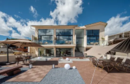 Leon Shanyu Lanting Designer Oxygen Homestay (Dukezong Ancient City Store)