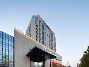 THE QUBE HOTEL ANQING