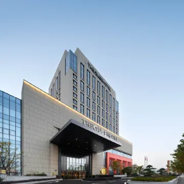 THE QUBE HOTEL ANQING