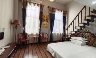 Hunchunwangjia Business Hotel