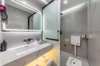 Yuanmou Henglong Zhixiang Hotel