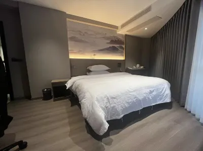 Shangpin E-Sports Hotel (Anyang) Hotel in zona Shixi Ferry