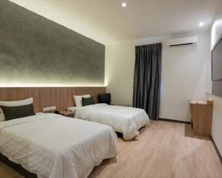 Blu Sentral Hotel タワウのホテル