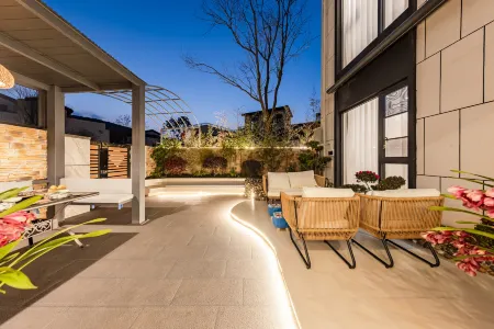 Yanyao Homestay (Hanhua Tianmashan Hot Spring Resort)