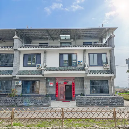 Lingchuan Xiaodu Family Homestay (Daxu Town) Отели рядом с достопримечательностью «Li River Craftsman Village»