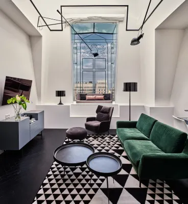 Hotel Indigo Warsaw - Nowy Swiat Hotels near متحف انتفاضة وارسو