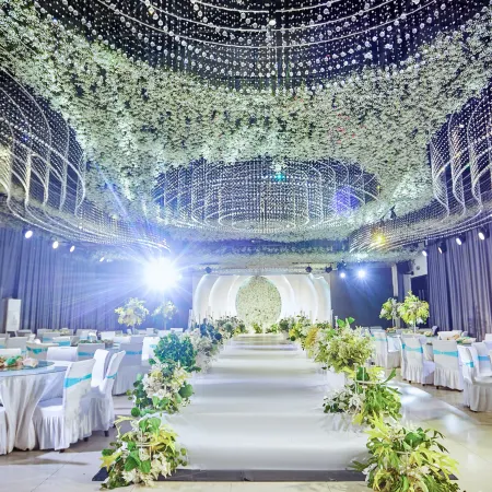 Linxi Shengshi Business Hotel