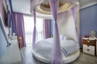 Zhangjiajie night park hetian style theme inn (tianmen mountain national forest park branch)