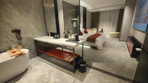 Holiday Audio-Visual Hotel (Mudanjiang Railway Station)