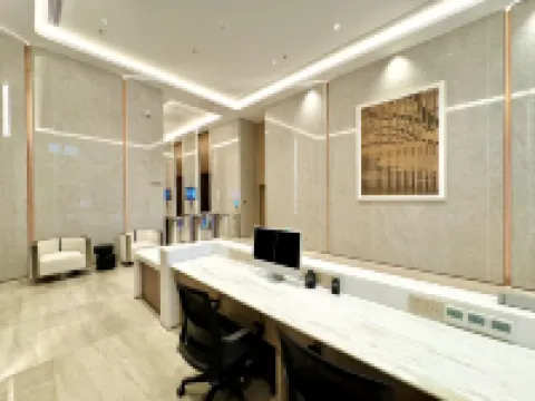 Zhuhai Jiayue Hotel (Gongbei Port Zhuhai Station Store)