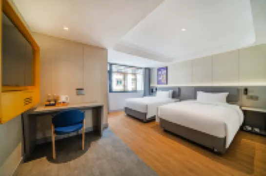 โรงแรม7 เดย์ส พรีเมียม