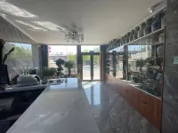 Right as rain hotel Hotel di Jianping