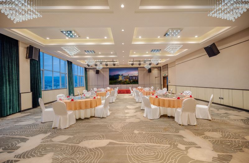 Days Hotel by Wyndham Guilin photo 3
