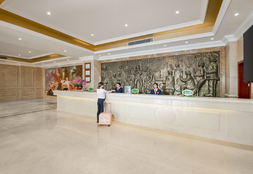 3. 비엔나 호텔 (..