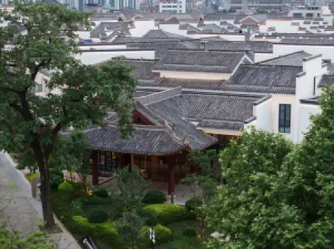 โรงแรมแลนดิสัน วานเซียง กูเมีย