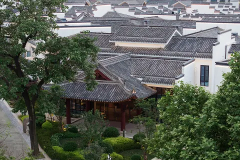 LANDISON WANXIANG HOTEL GUMIE