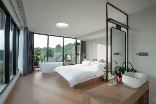 Xiuning Mountain Villa