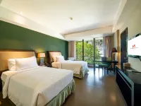 Swiss-Belhotel Rainforest Hotels near Sunset Road