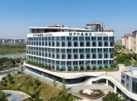 Crystal Orange Xiongan Xinqu Hotel