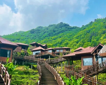 Hexi Yun She Pingli İlçesi otelleri