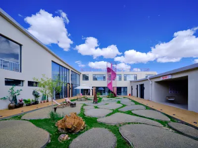 Chayouhouqi Ulanhada Yimeng Yimu Volcano Homestay Hotel a Qahar Right Rear Banner