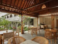 MAHALONA BALI STAY CANGGU Hotels near Berawa