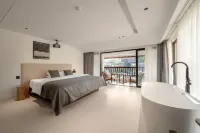 Cloud View Hotel, Xi River Bay, Kowloon